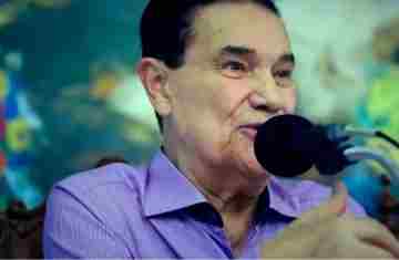 Divaldo Franco, um dos principais líderes espíritas do Brasil, morre aos 98 anos